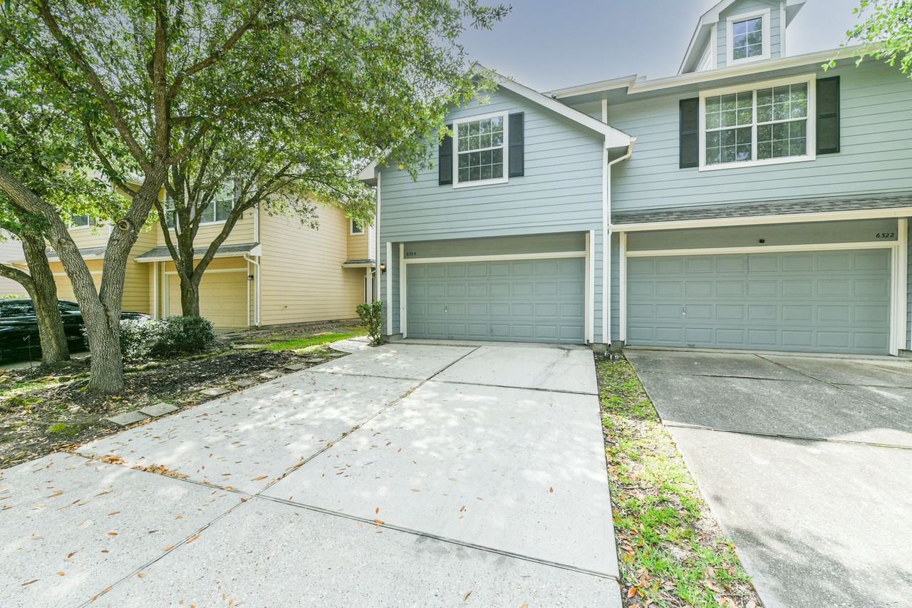 6326 Veranda Green Trl - Photo 3 of 34
