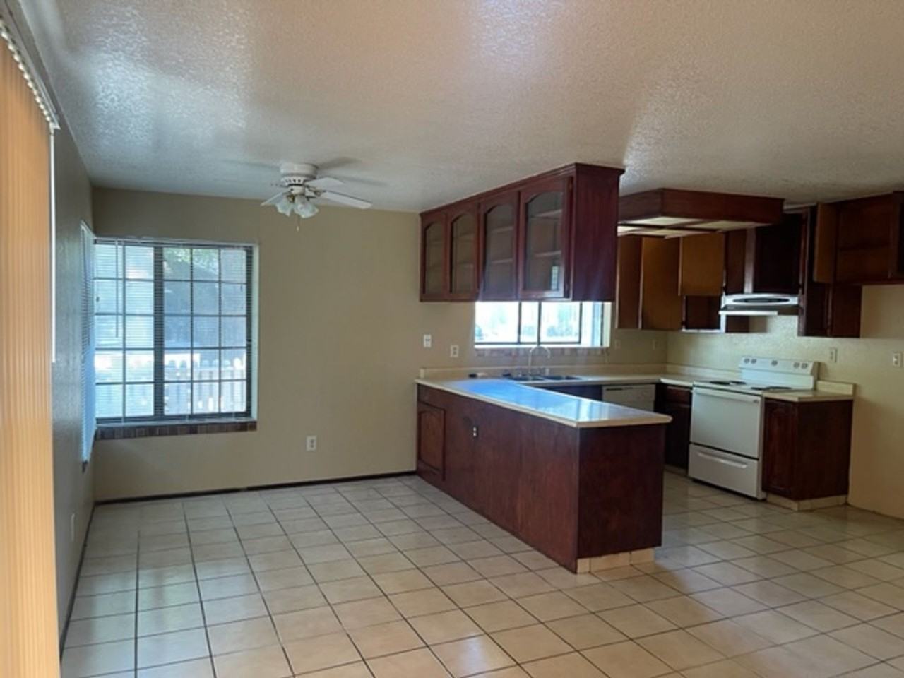 316 N Central Ave - Photo 7 of 25