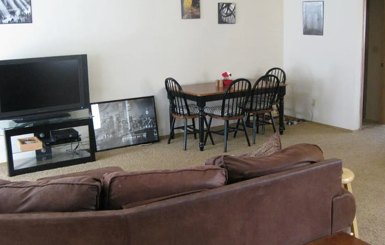 1725 W Kagy Blvd - Photo 4 of 13