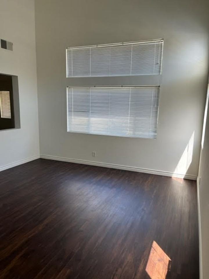 805 Pathfinder Way - Photo 2 of 24