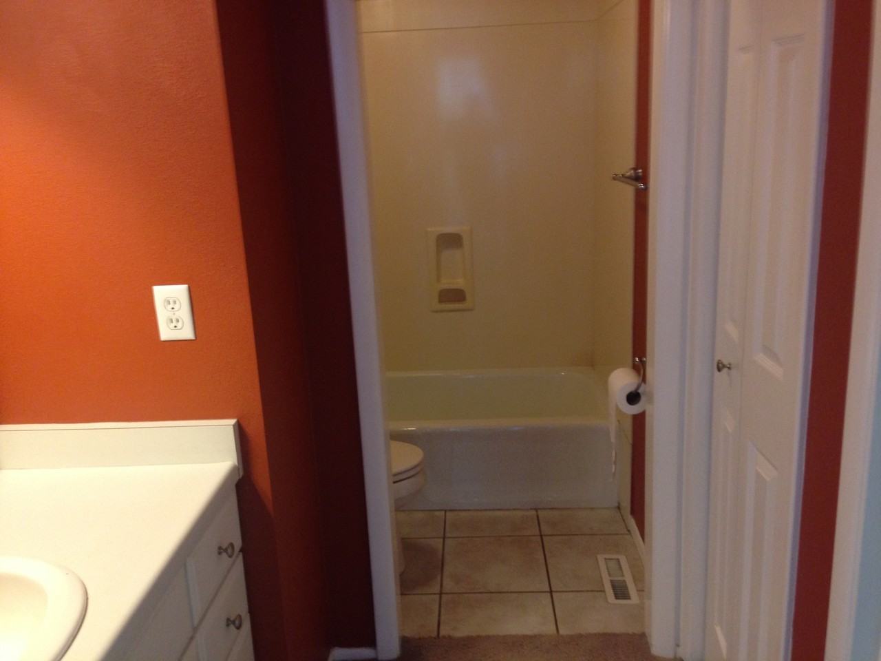 1639 E Saint Charles Pl - Photo 7 of 22