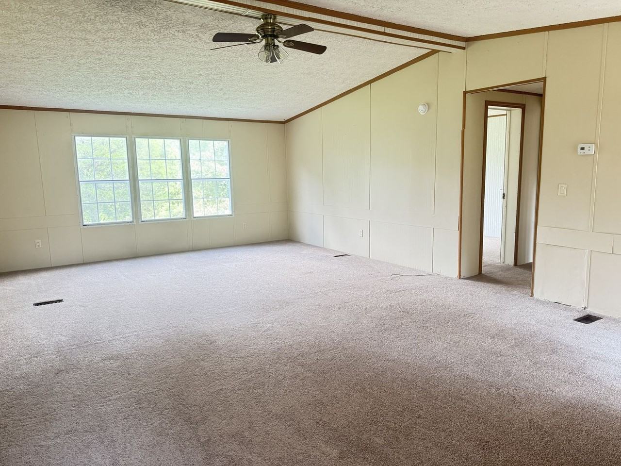 1451 Columbus Rd - Photo 6 of 17