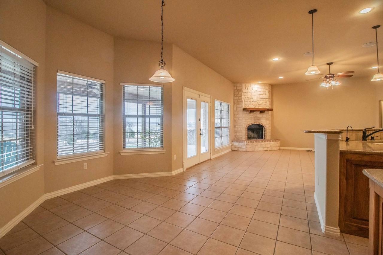 5957 Stacy Ln - Photo 6 of 42