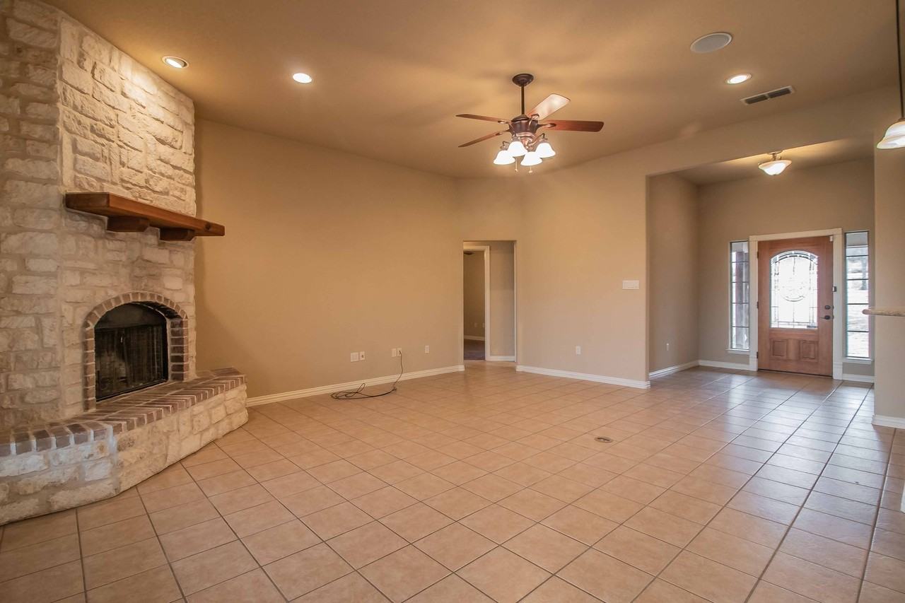 5957 Stacy Ln - Photo 7 of 42