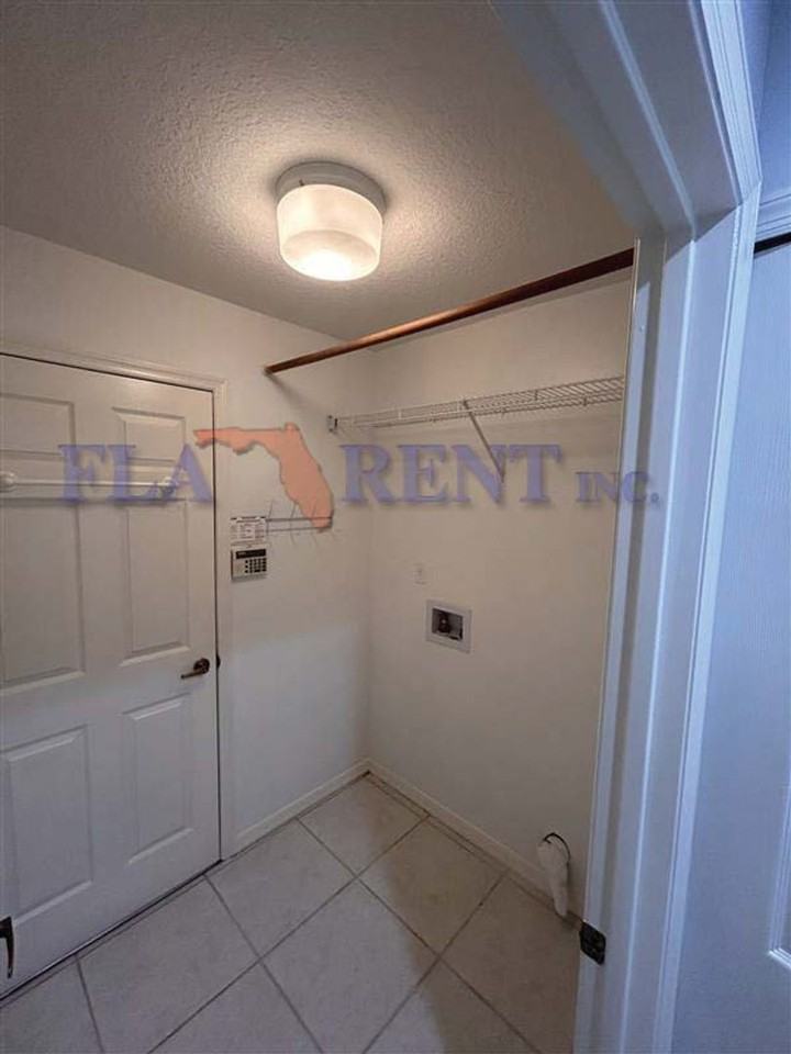 706 Andover Cir - Photo 7 of 19
