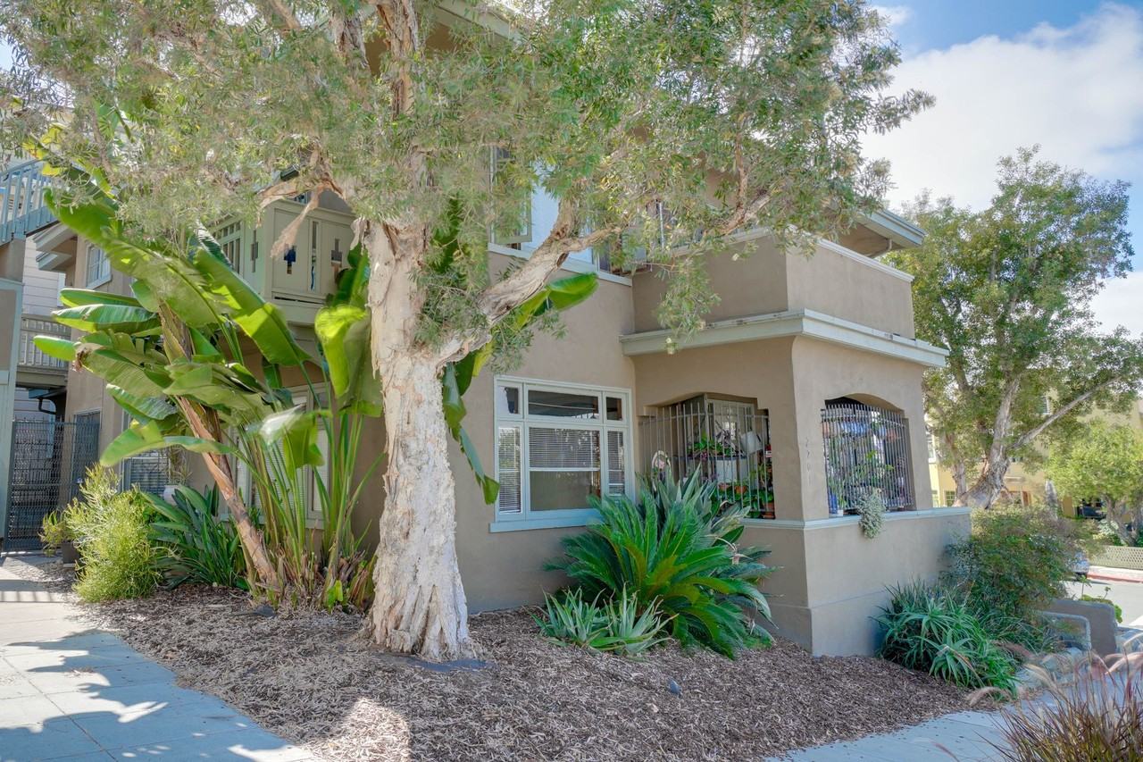 Golden View Apartments - Photo 2 of 35