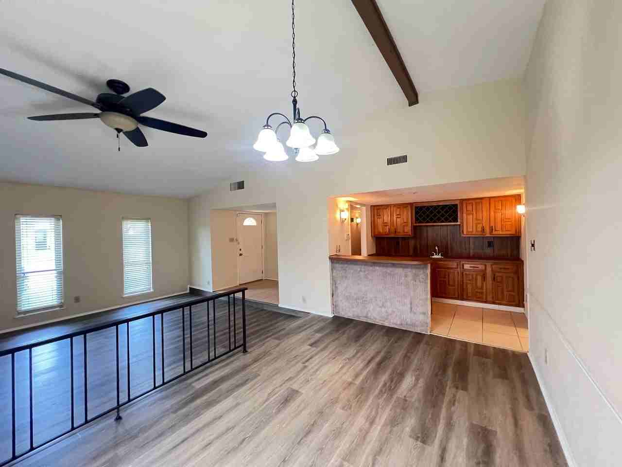 2107 Victoria Rd - Photo 5 of 39