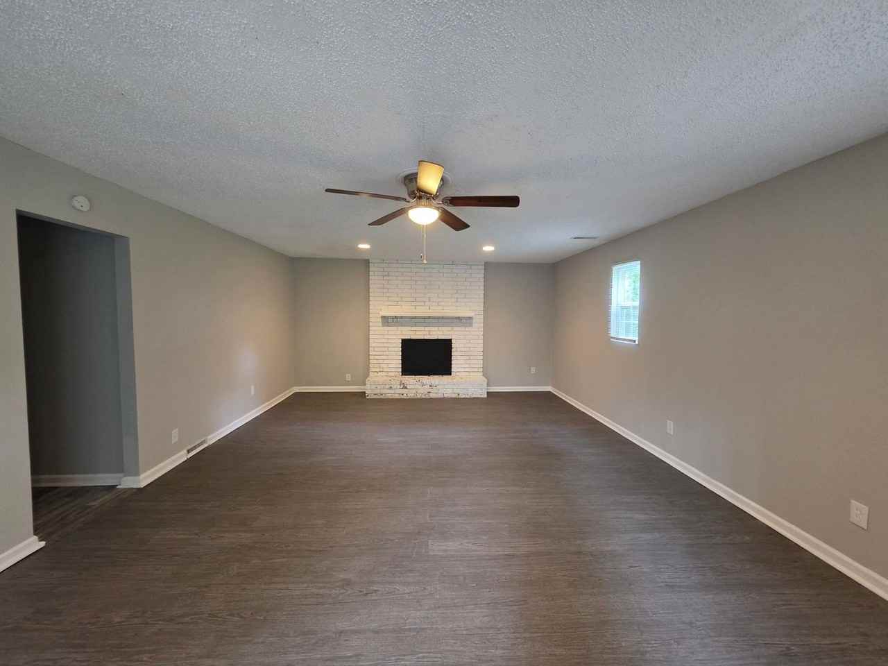 11306 Ditman Ave - Photo 6 of 18