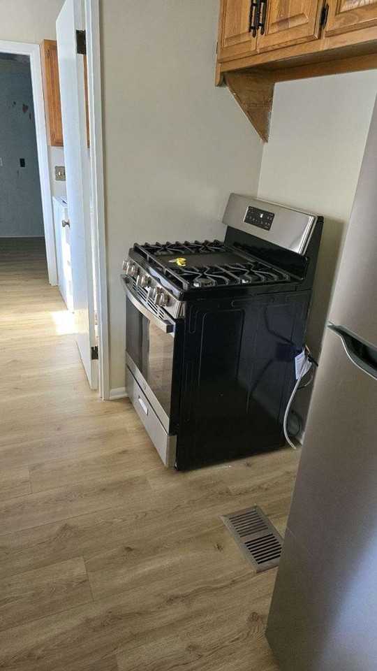 2719 Markay St Se - Photo 2 of 15