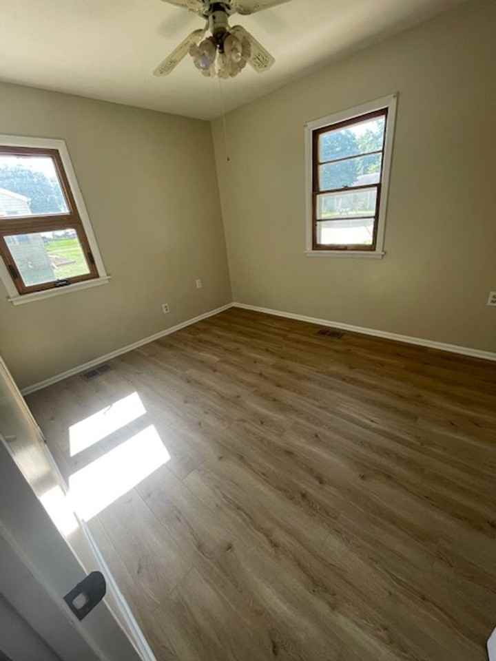 2719 Markay St Se - Photo 7 of 15