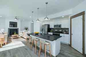 featured image of 17 Bourbon Ln