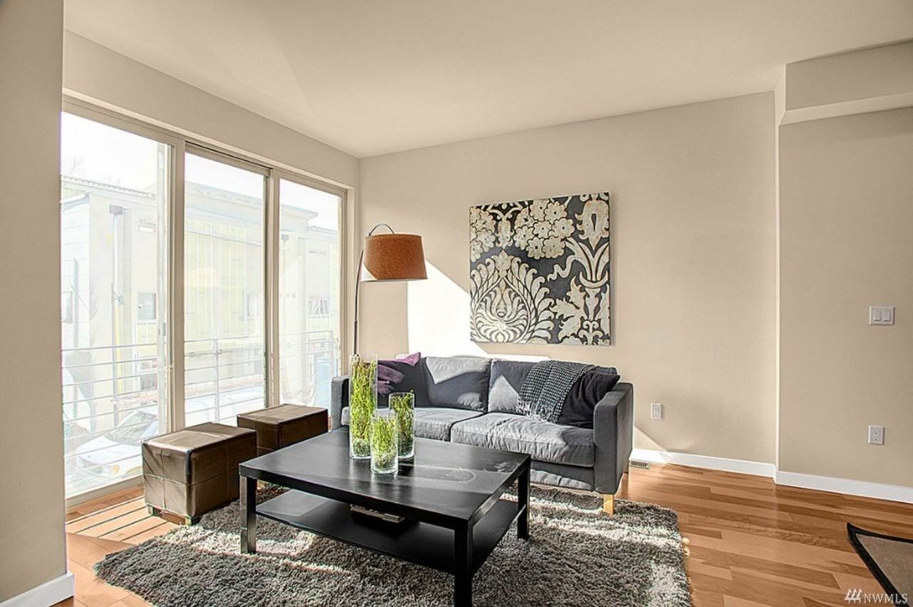4270 213th Pl Se - Photo 3 of 22