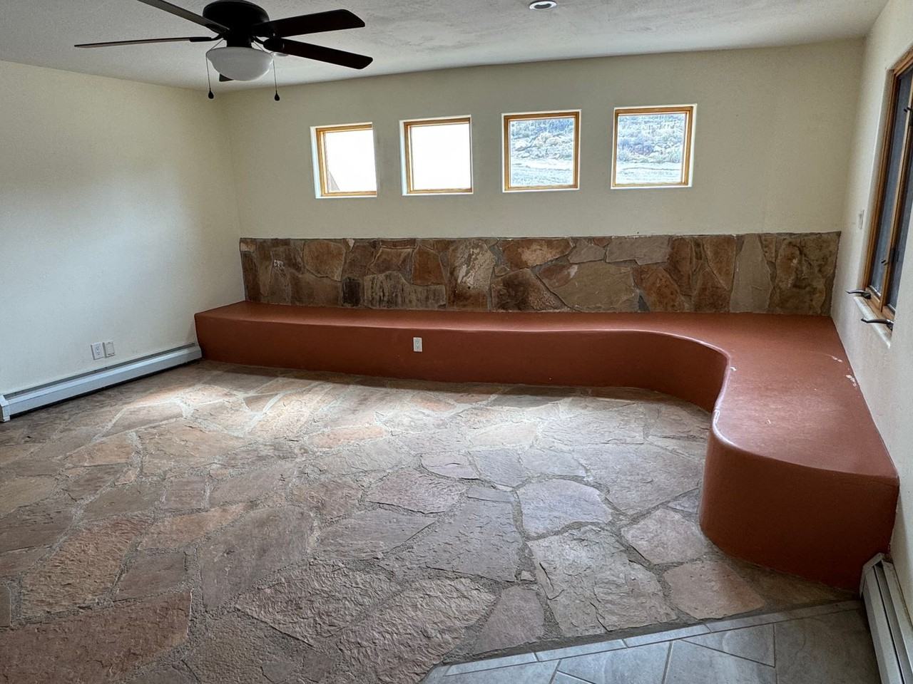 10 Alta Ct - Photo 5 of 24
