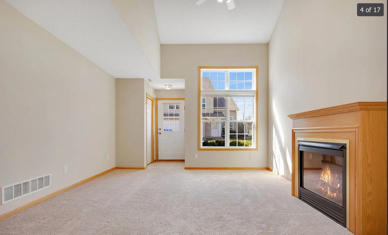 601 Meadow Ln - Photo 4 of 17