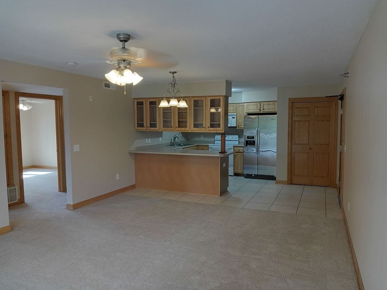 Shelly Rose Apartments - Photo 4 of 27
