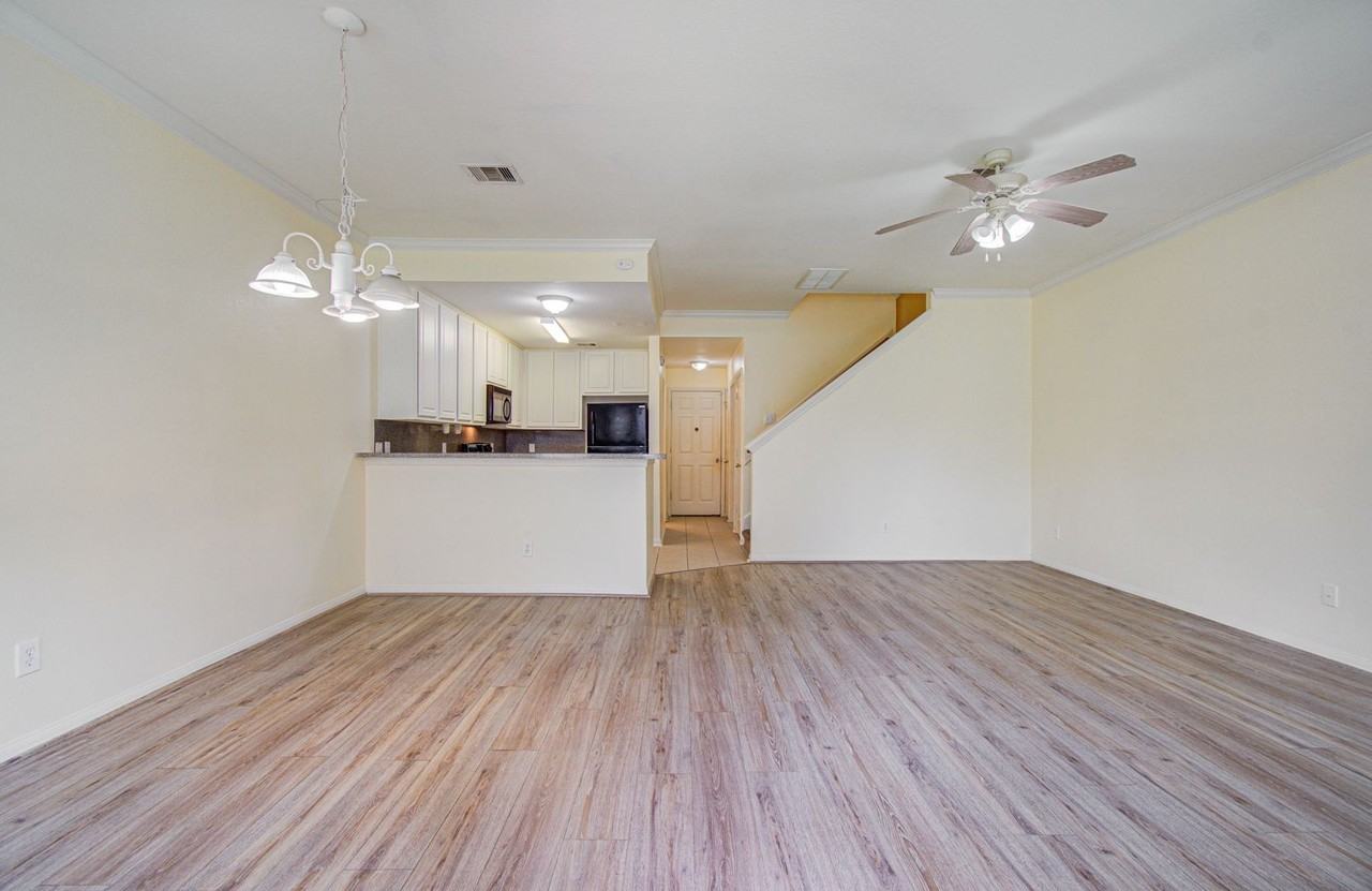 3815 Shire Valley Dr - Photo 5 of 28