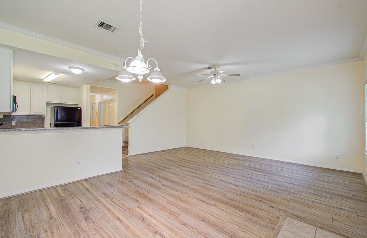 3815 Shire Valley Dr - Photo 6 of 28