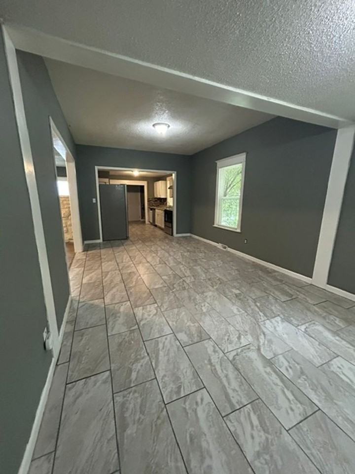 1706 S Arlington Ave - Photo 6 of 20