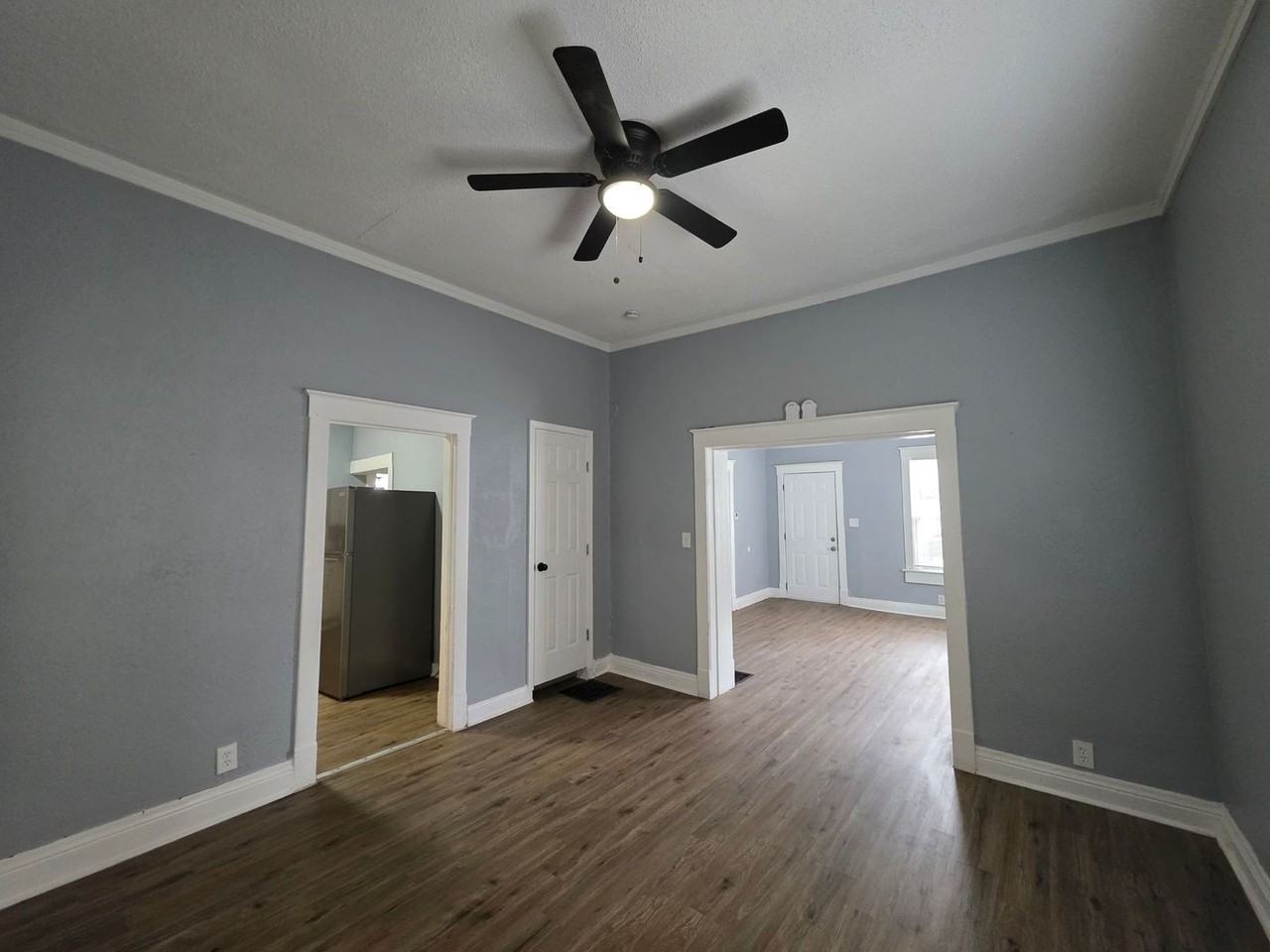 2534 Norton Ave - Photo 6 of 16