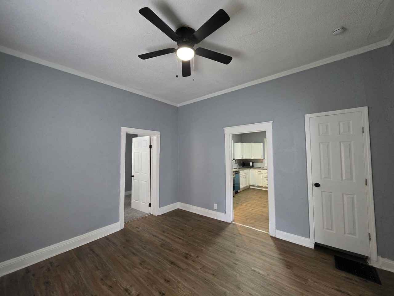 2534 Norton Ave - Photo 7 of 16