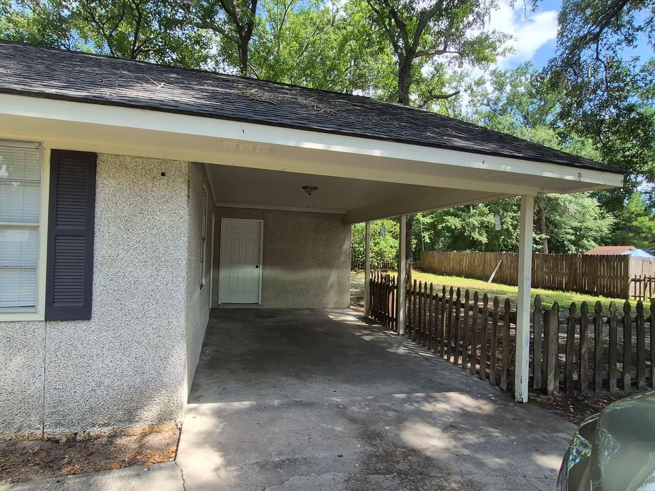 531 Ashmore Rd - Photo 6 of 24