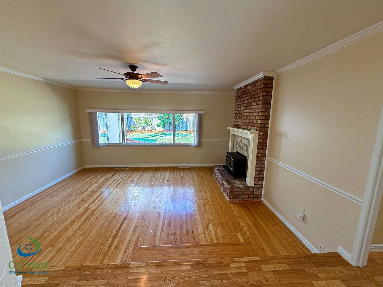 5331 Rimwood Dr - Photo 4 of 48