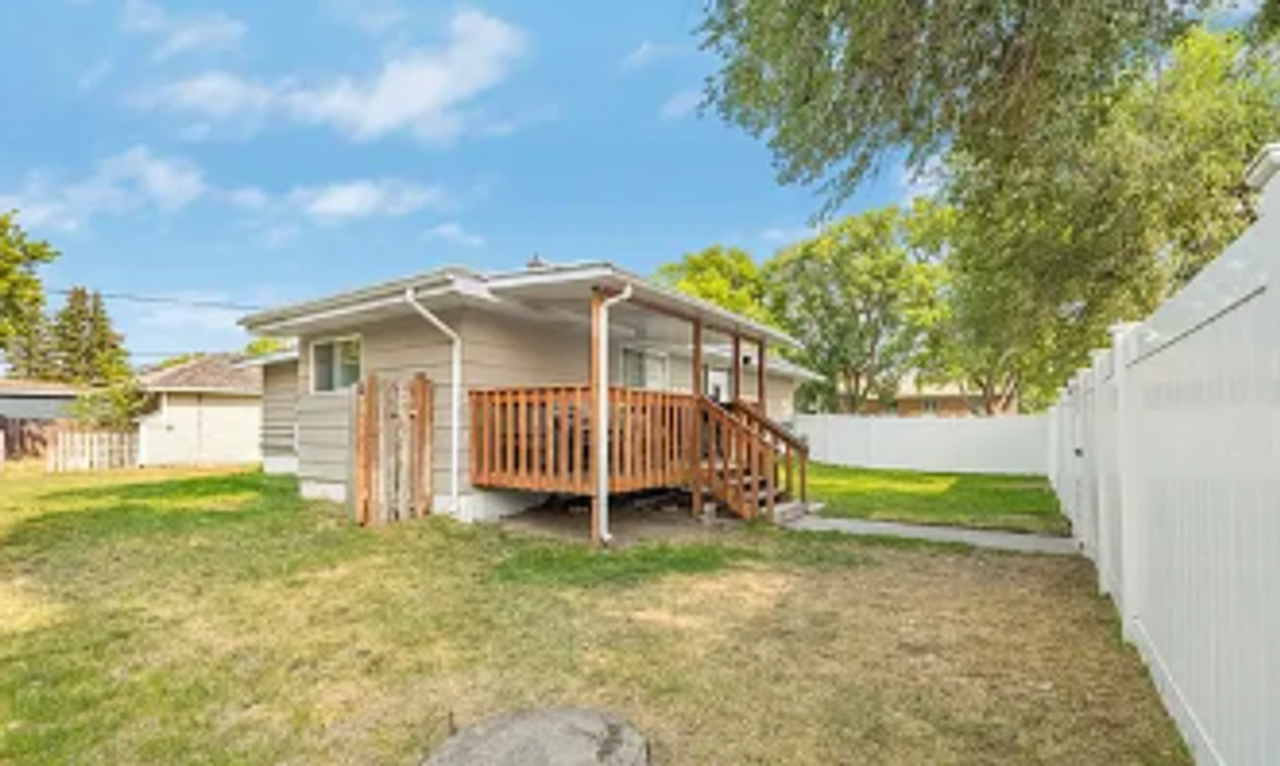 521 N Shilling Ave - Photo 4 of 25