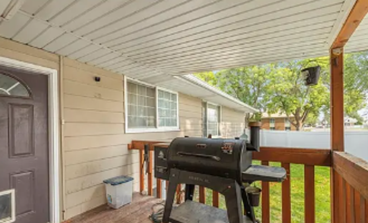 521 N Shilling Ave - Photo 7 of 25