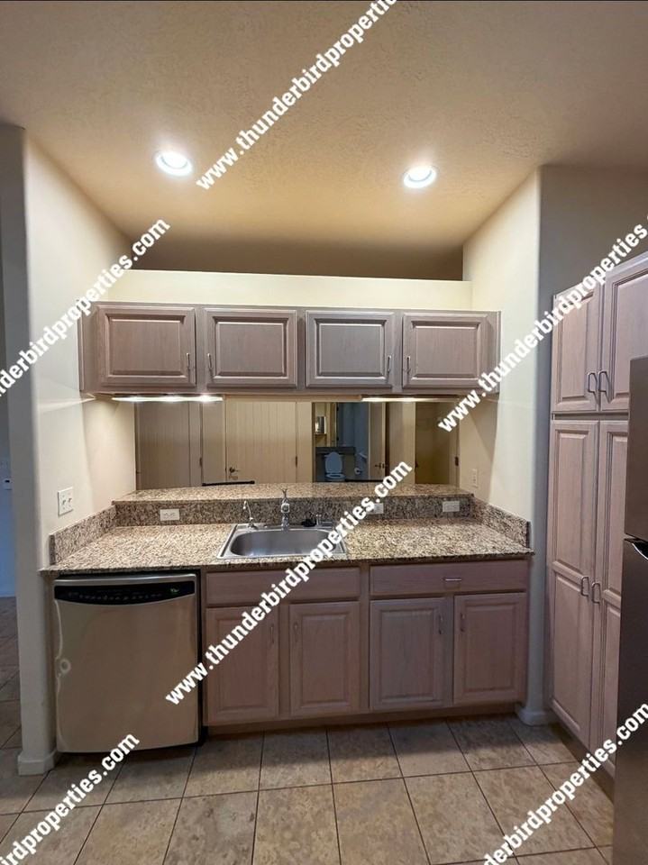 500 Rodeo Rd #410 - Photo 5 of 34