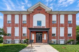 featured image of 7 Adams St