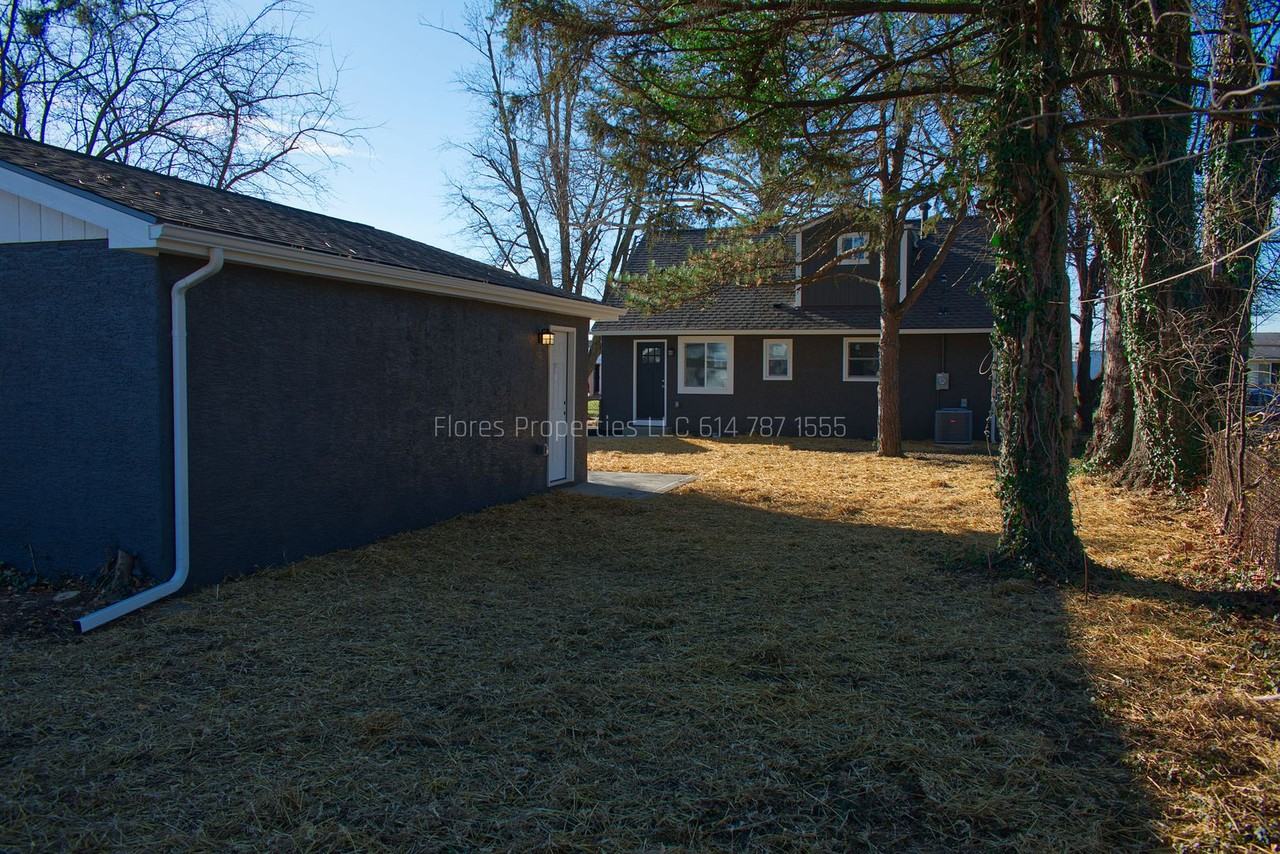 3762 Beulah Rd - Photo 7 of 38