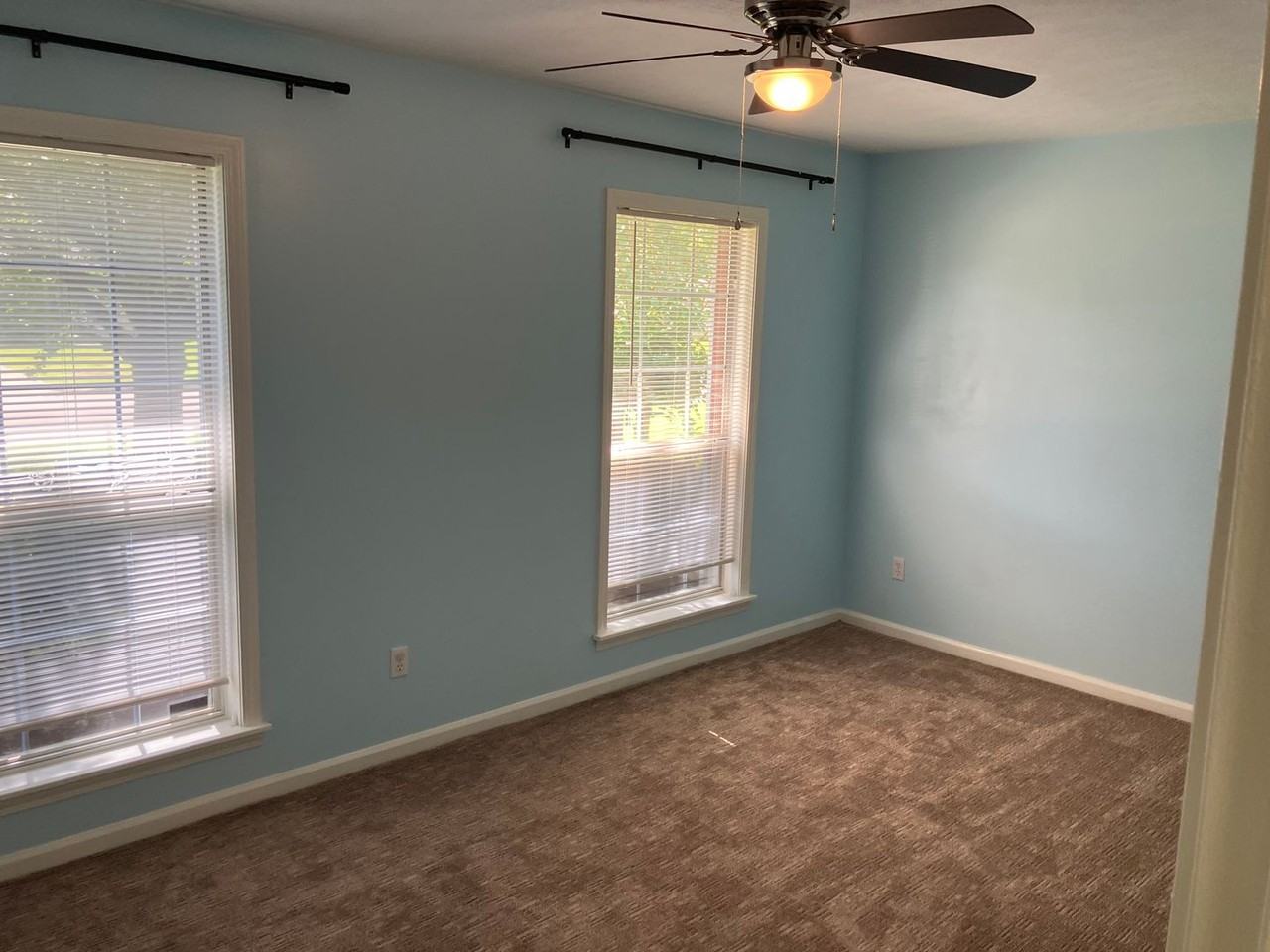 867 Mcneece St - Photo 5 of 14