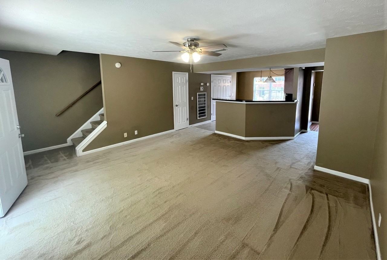 3164 Prater Ct - Photo 2 of 19