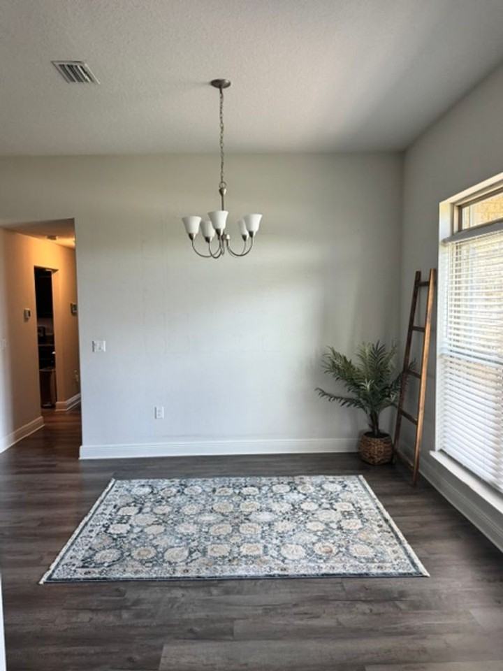 5746 Periwinkle Ln - Photo 3 of 34