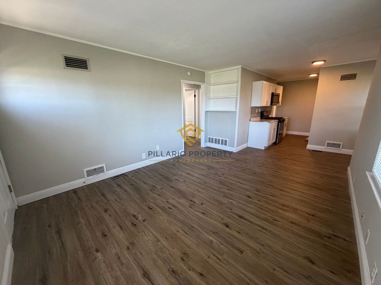 2220 E 46th St - Photo 2 of 17