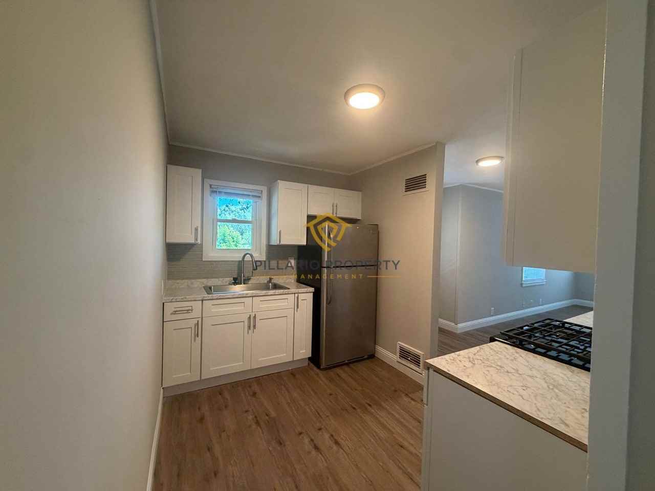2220 E 46th St - Photo 5 of 17