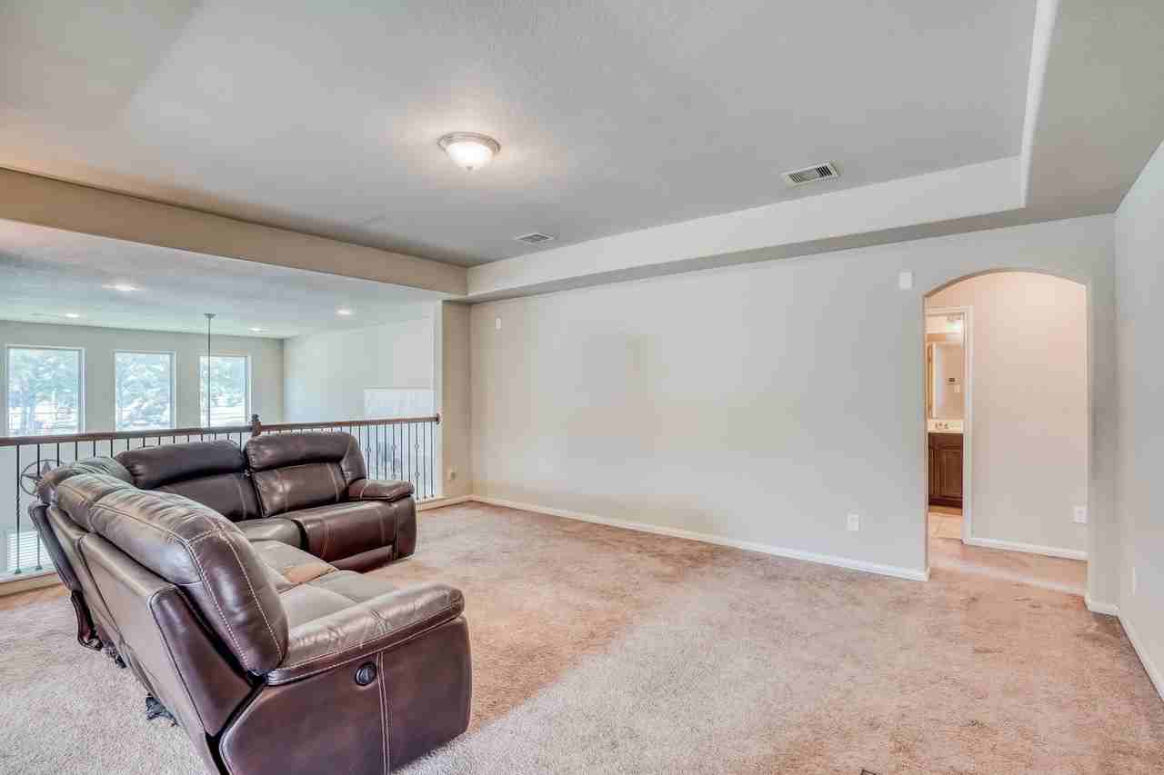 4031 Guild Meadows Dr - Photo 5 of 16