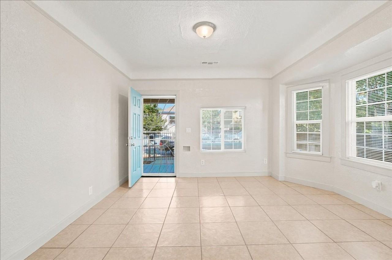 3123 San Rafael Ct - Photo 3 of 21