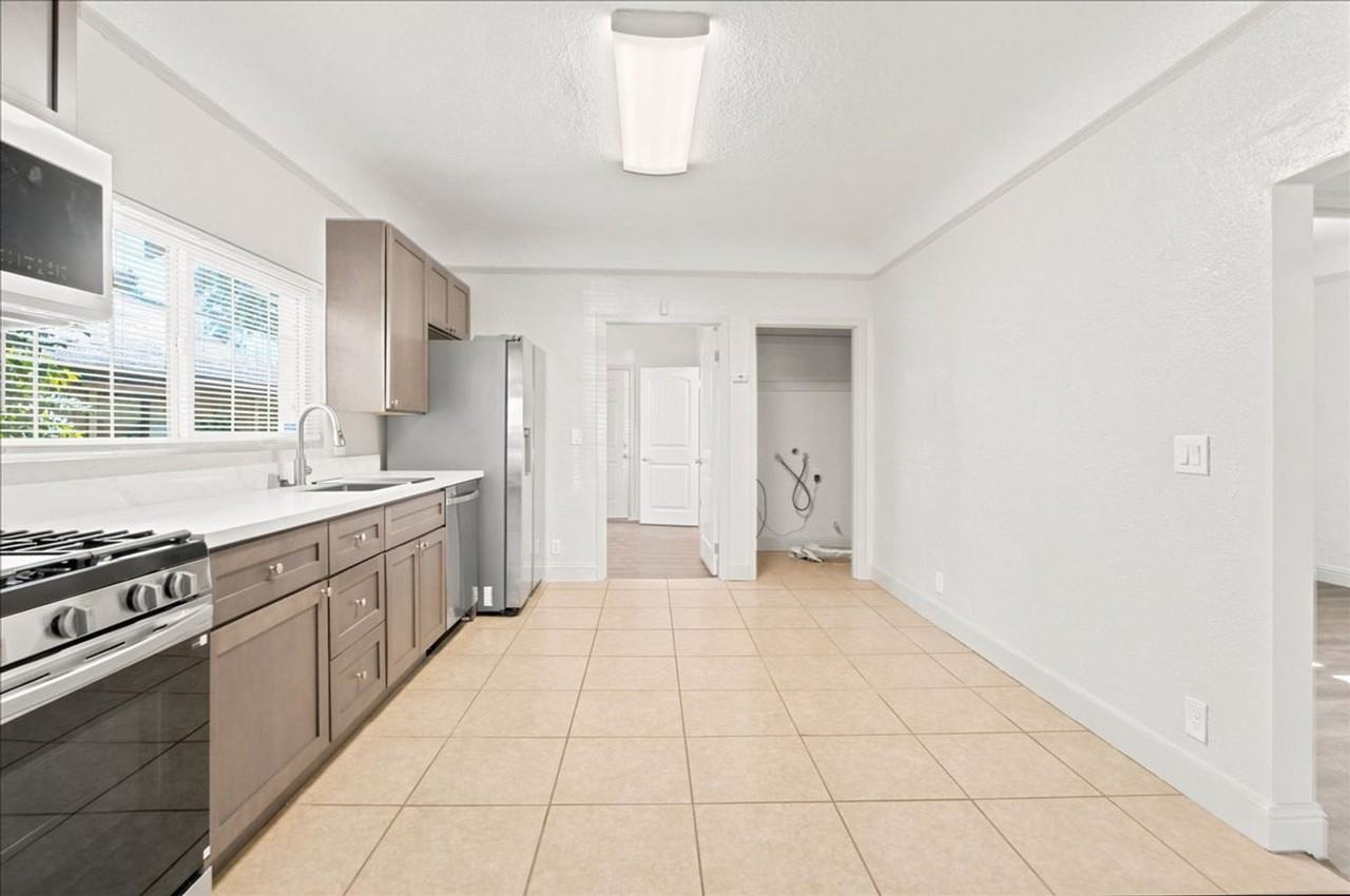 3123 San Rafael Ct - Photo 6 of 21