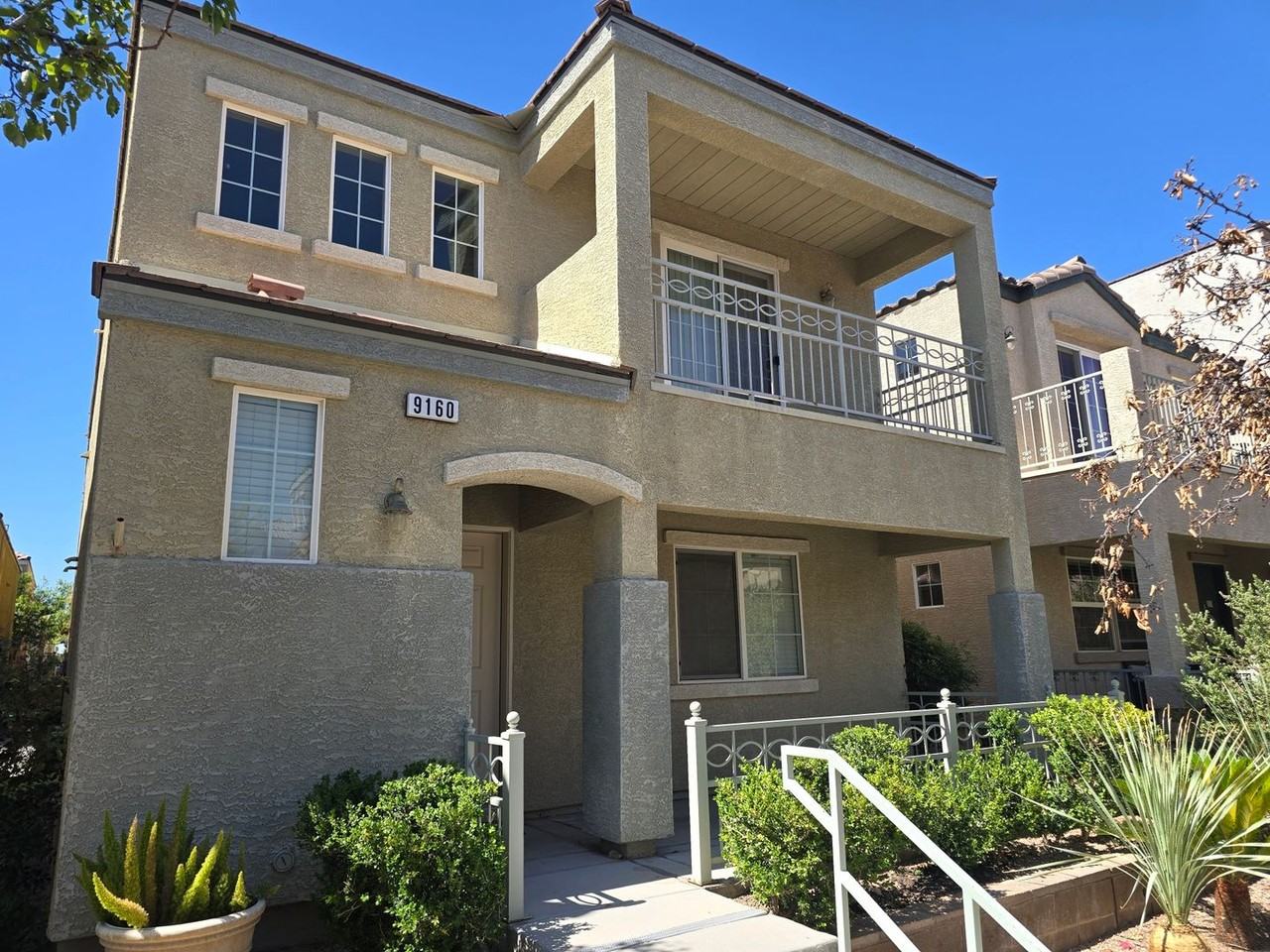 9160 Column Ct - Photo 2 of 37