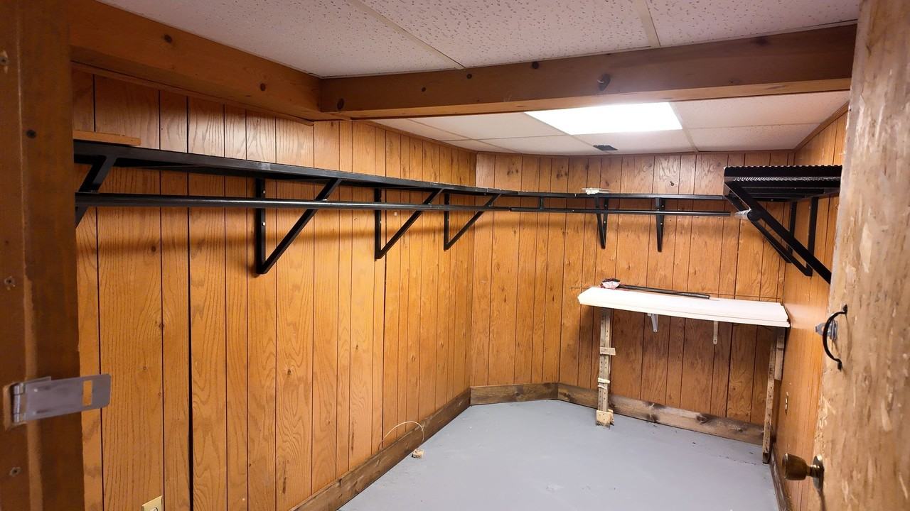 109 W High St - Photo 3 of 19