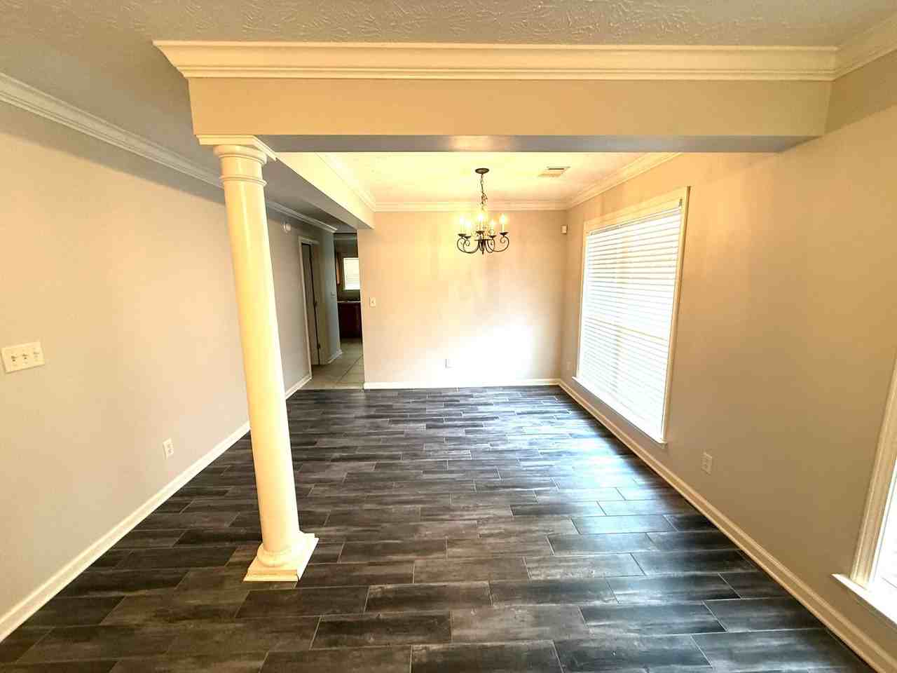 8708 Lindsey Ln - Photo 4 of 15
