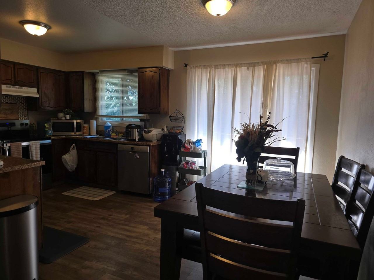 4800 King Arthur Way - Photo 3 of 18