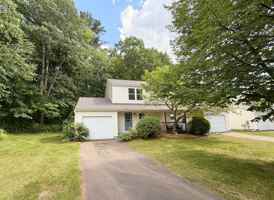 featured image of 7 Ira Ln