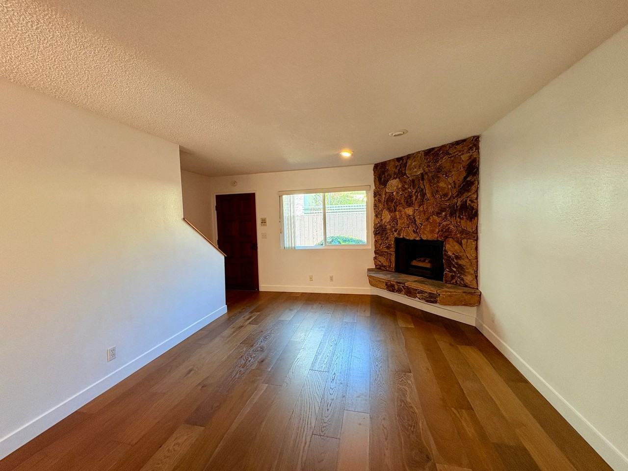 4583 North Ave #2 - Photo 5 of 19