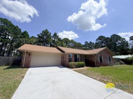 featured image of 1055 Quail Hollow Dr