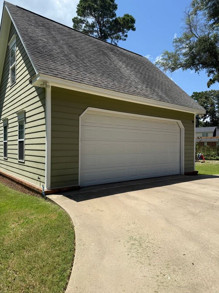 209 Pineridge Dr - Photo 3 of 33