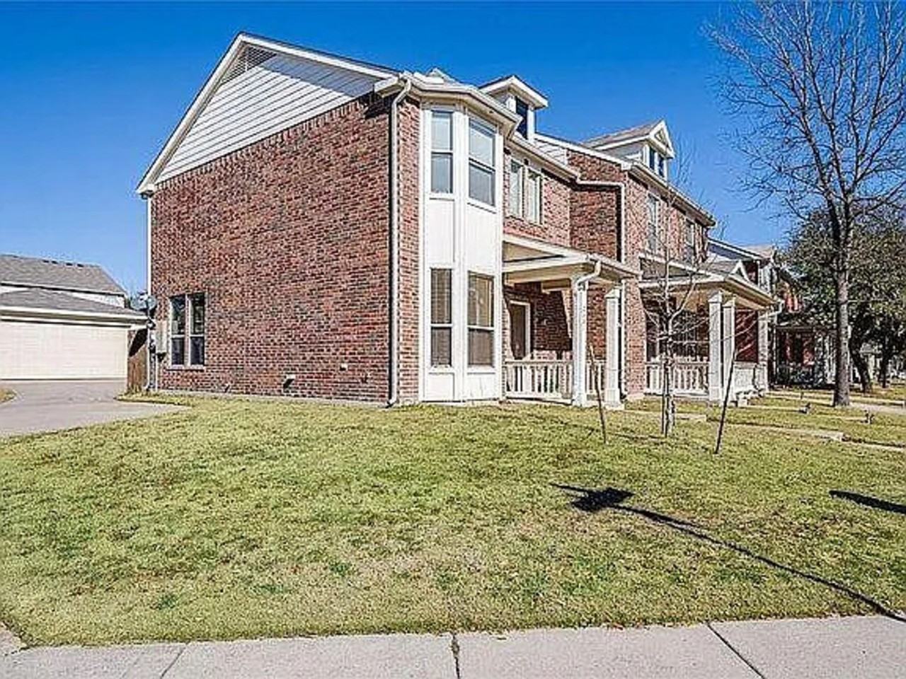 2601 Tilden Dr - Photo 2 of 34