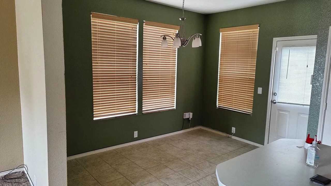 2601 Tilden Dr - Photo 5 of 34