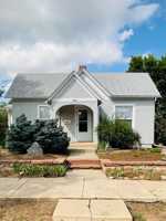 featured image of 722 W Cucharras St
